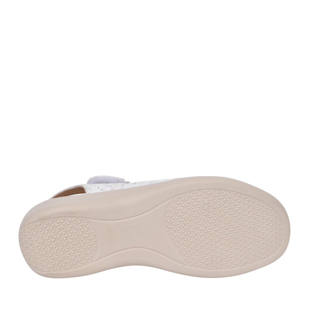 Ladies Azalea Sandal In White