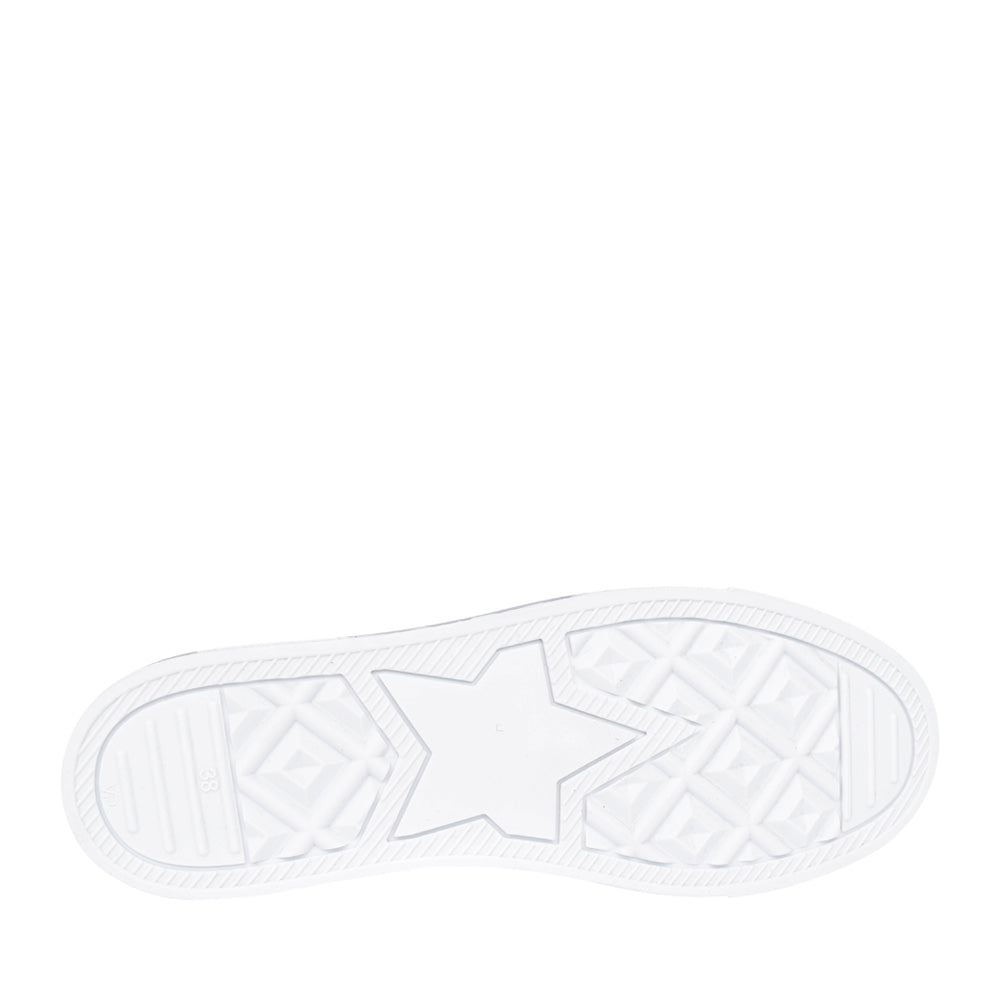 Ladies Filician Laced Trainer In Metallic