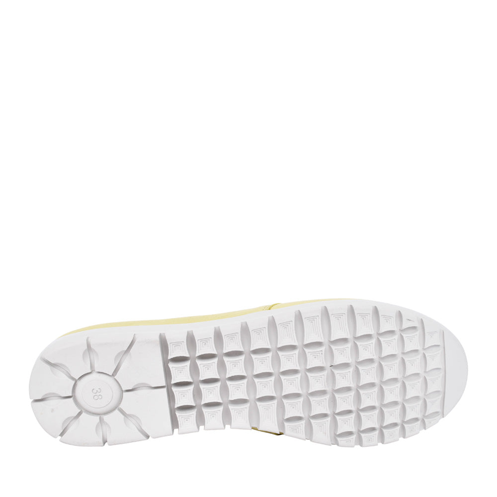 Ladies Sarah A6494 Laced Shoe In Lime