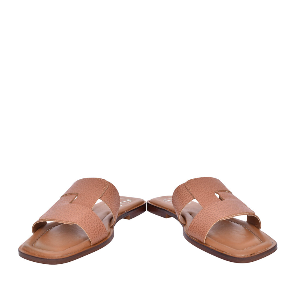 Ladies 2010 Mule In Tan