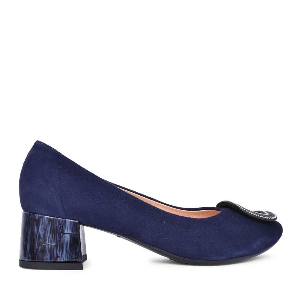 Ladies 6641 H-fit Low Heel Court Shoe In Navy