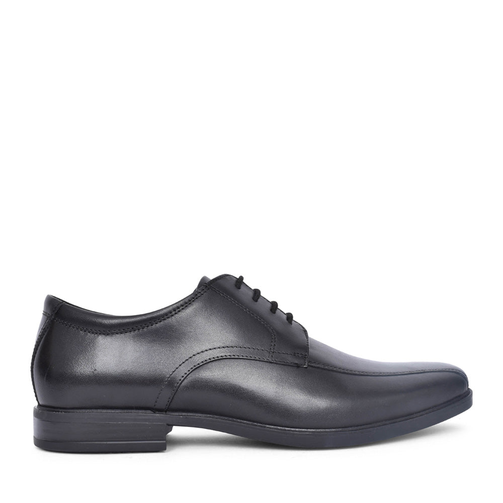 Mens Howard Over Blk Leather H-fit Laced Shoe In Black