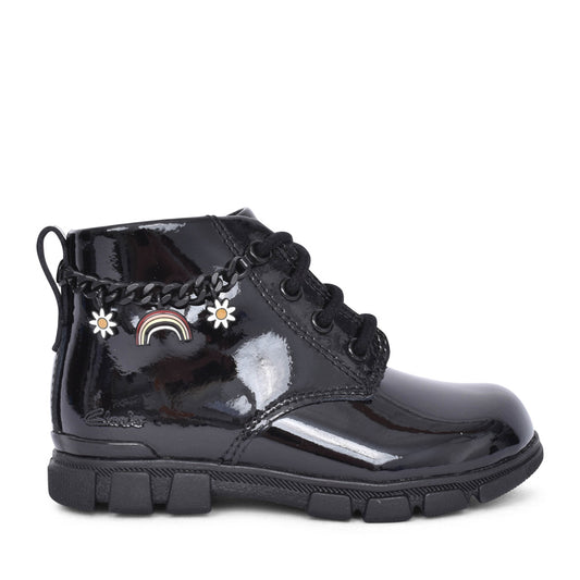 Girls Evyn Charm T Black Patent Ankle Boot In Kids F Fit