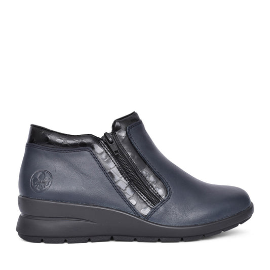 Ladies L4883 Ankle Boot In Navy