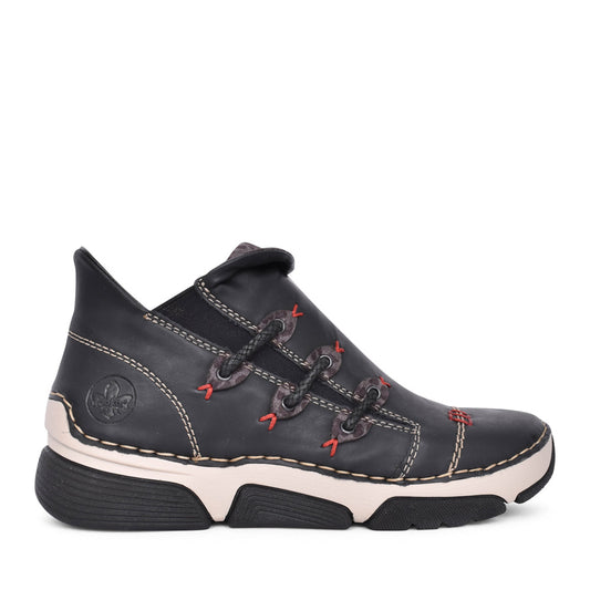 Ladies 45983 Ankle Boot In Black