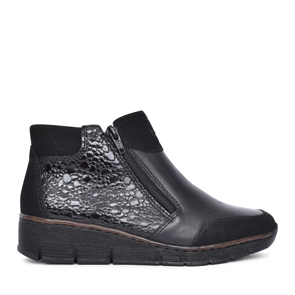 Ladies 53782 Ankle Boot In Black