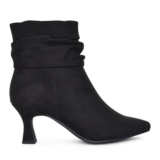 Ladies 2-25327 Ankle Boot In Black