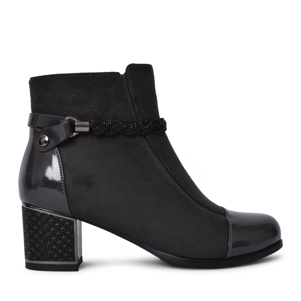 Ladies F3924 Block Heel Ankle Boot In Grey
