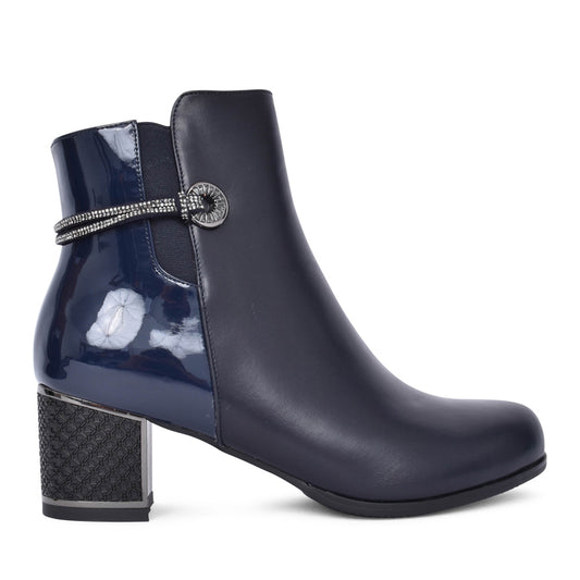 Ladies F3921 Block Heel Ankle Boot In Navy