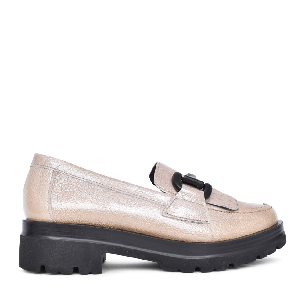 Ladies 10096 Loafer In Beige