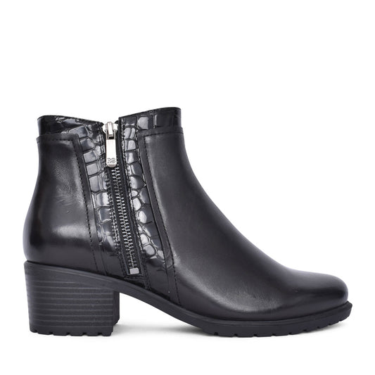 Ladies Zoya-17 Low Heel Ankle Boot In Black