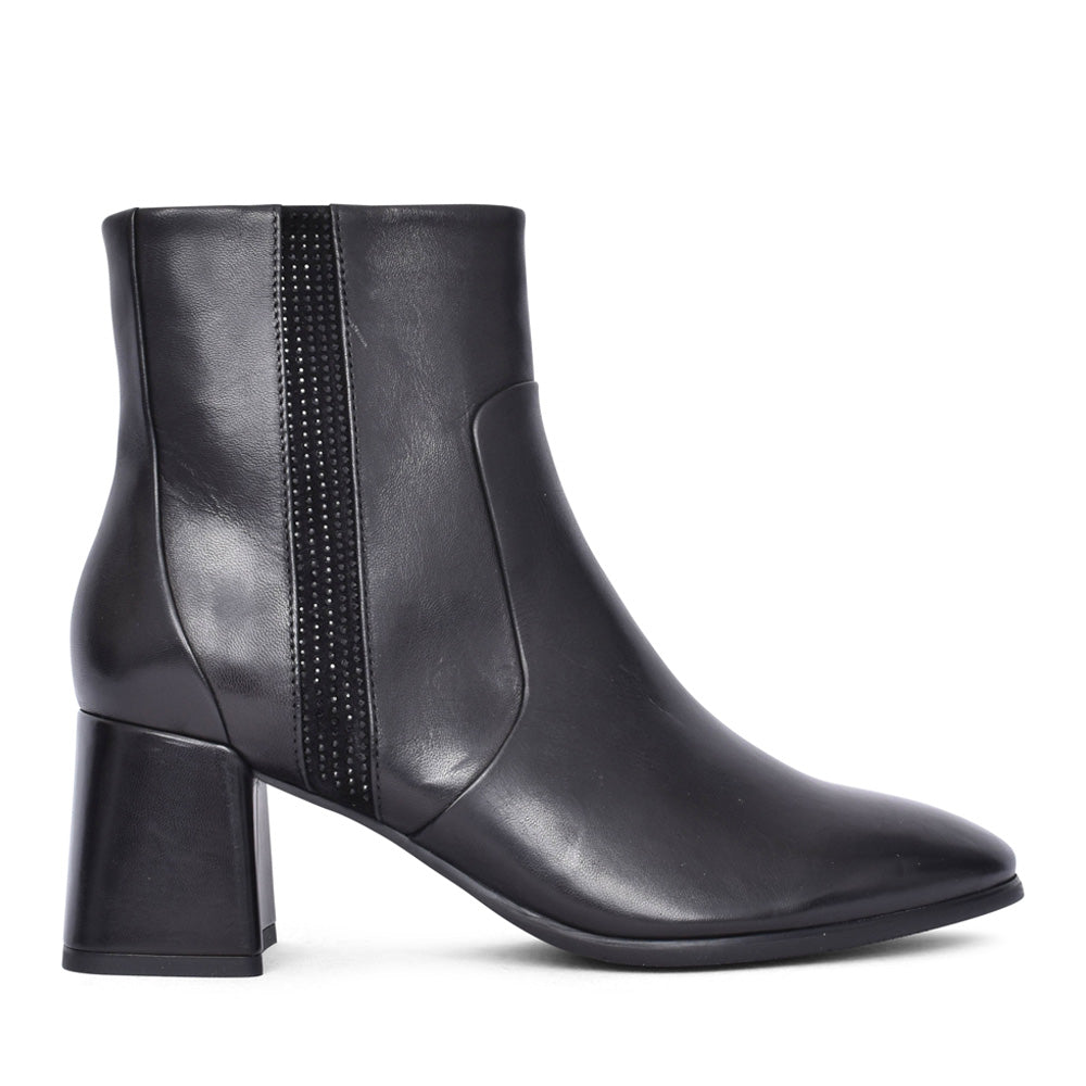Ladies Millie-04 Medium Heel Ankle Boot In Black