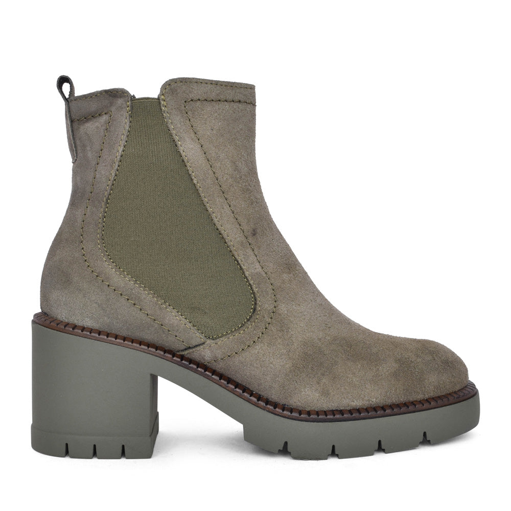 Ladies 8342 Ankle Boot In Green
