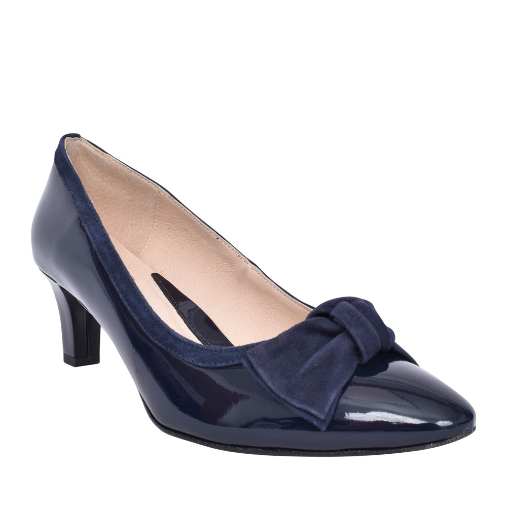 Ladies S8256 Medium Heel Court Shoe In Navy Patent