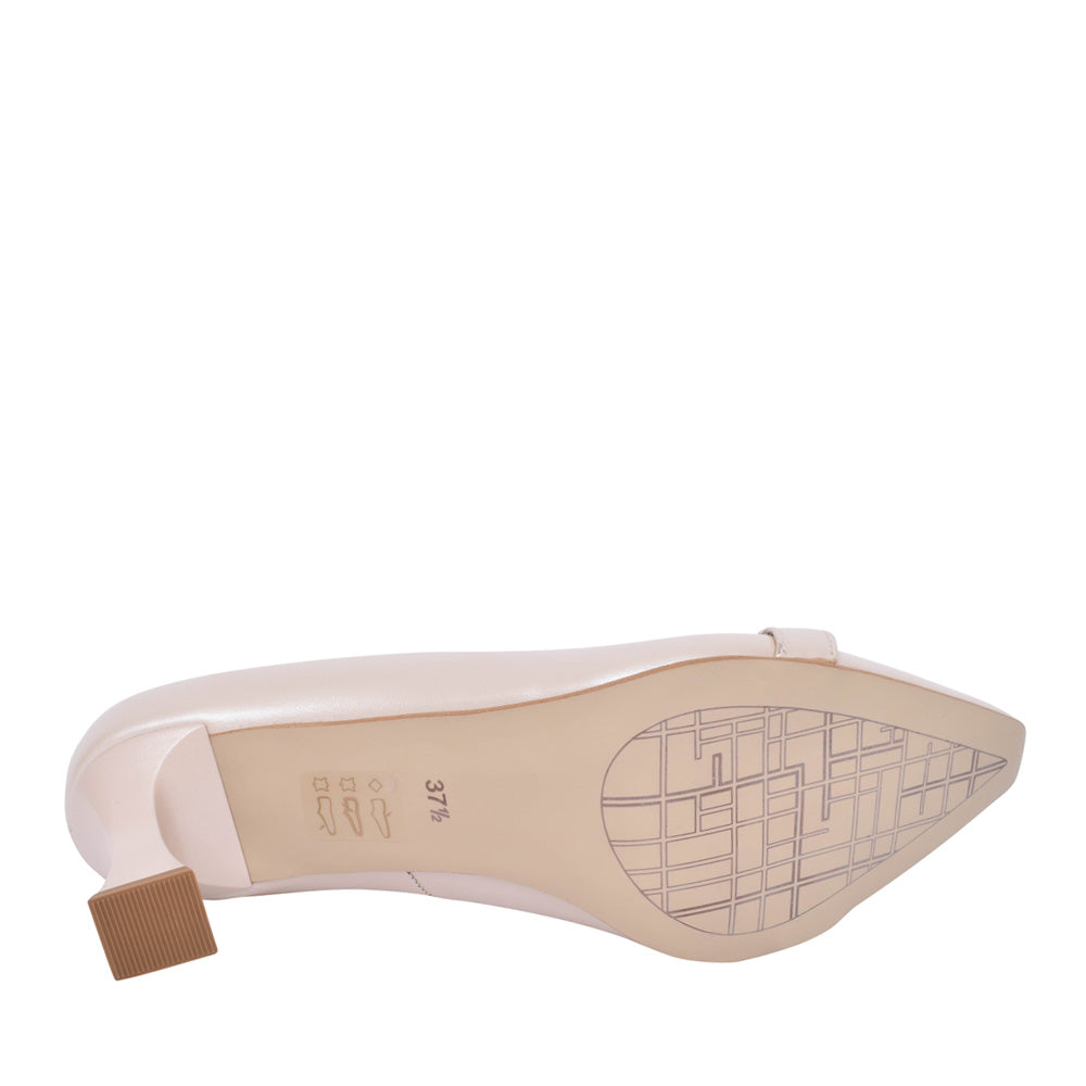 Ladies S8228 Medium Heel Court Shoe In Beige