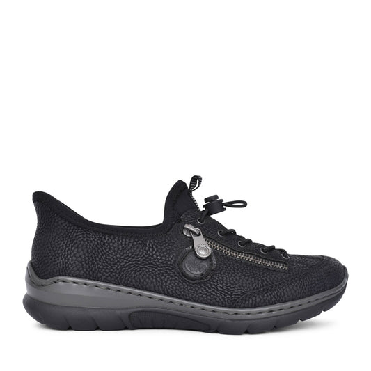 Ladies L32f1 Laced Trainer In Black