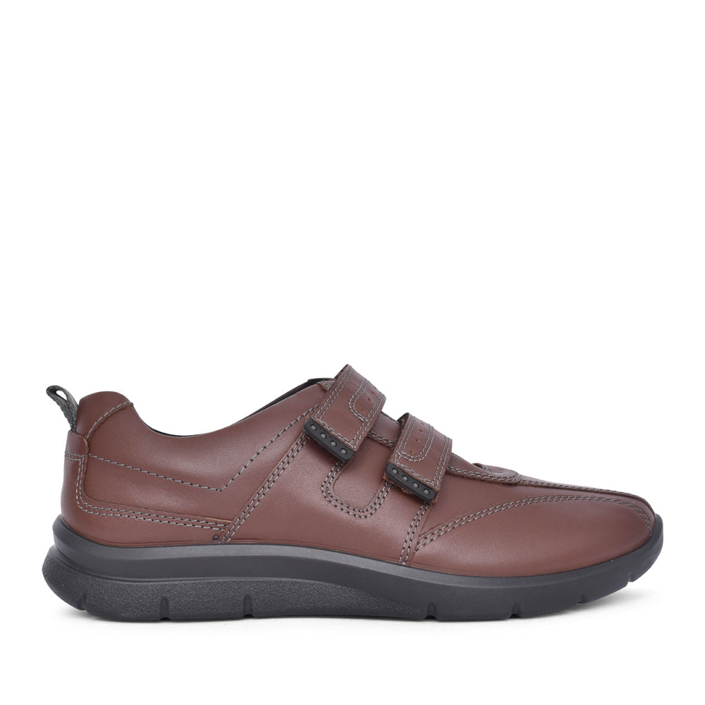 Mens Energise Standard Fit Velcro Shoe In Walnut