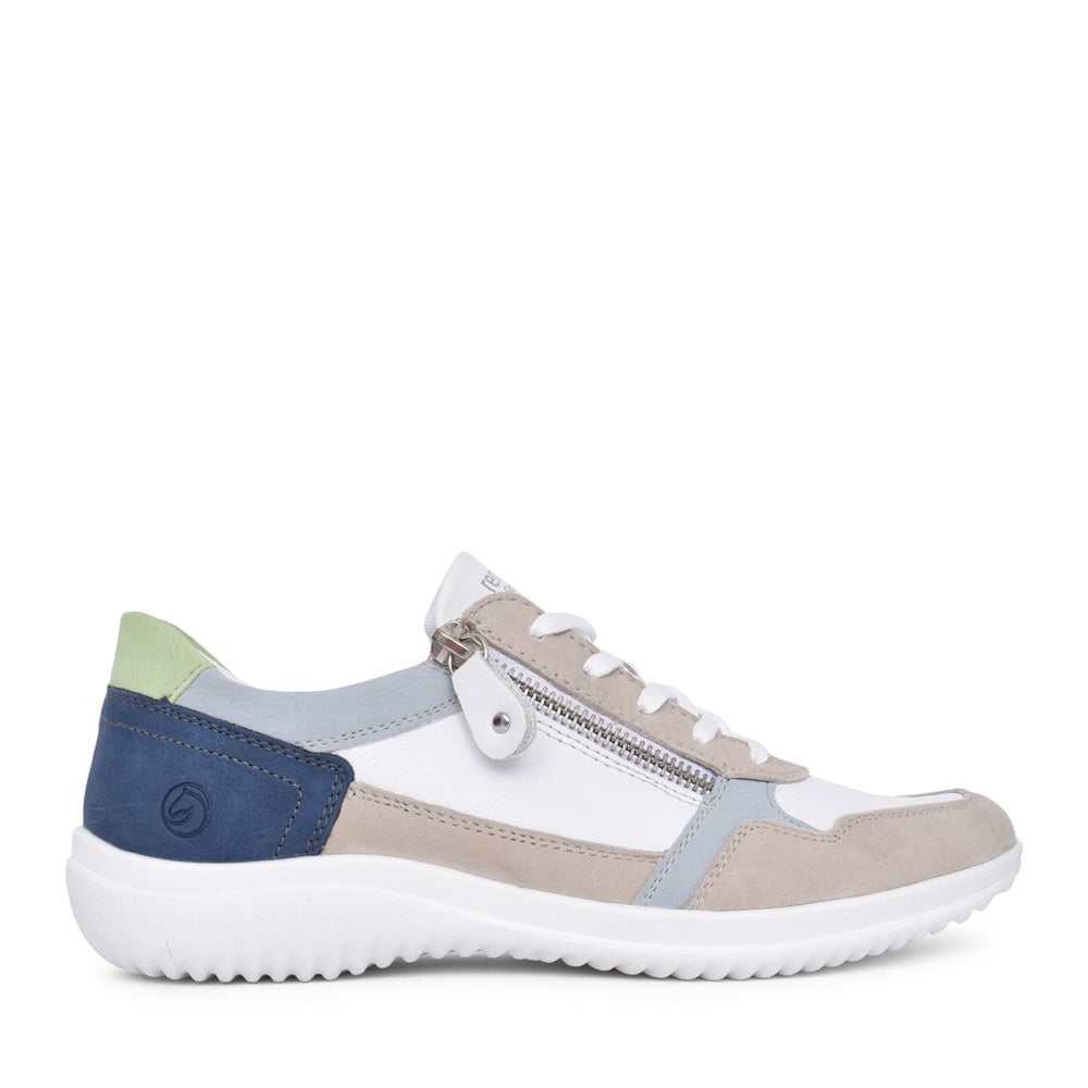 Ladies D1e06 Laced Trainer In White Multi