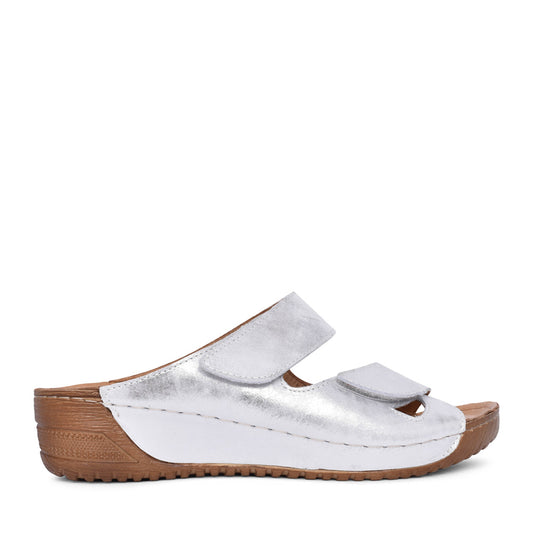 Ladies Clara A7832 Mule In Silver
