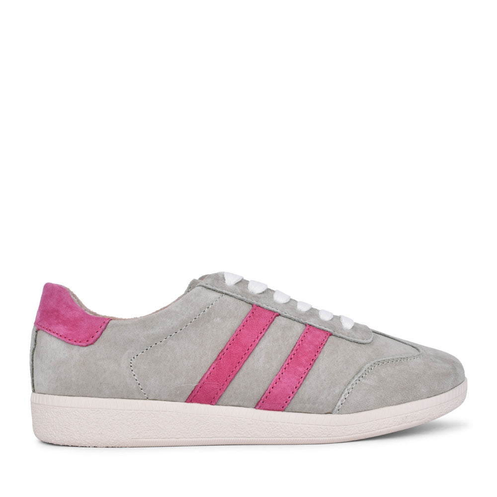 Ladies Fifty Three Laced Trainer In Cloudy Mint