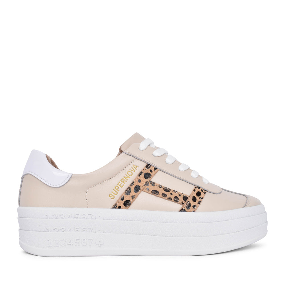 Ladies Sixty Eight Laced Trainer In Whipped