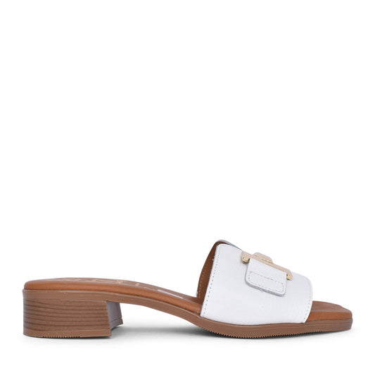 Ladies 5605 Mule In White