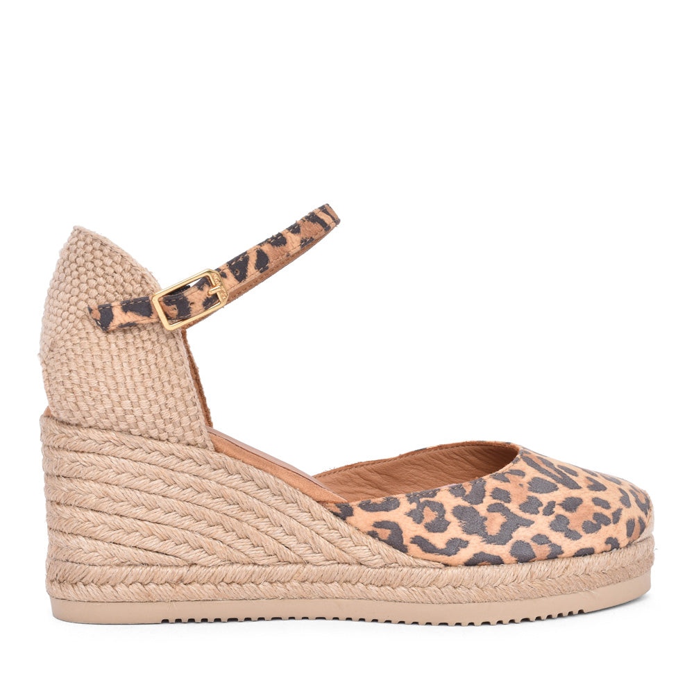 Ladies Caceres Wedge Shoe In Leopard