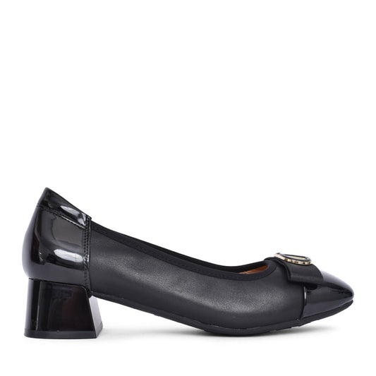 Ladies W5308 Low Heel Court Shoe In Black
