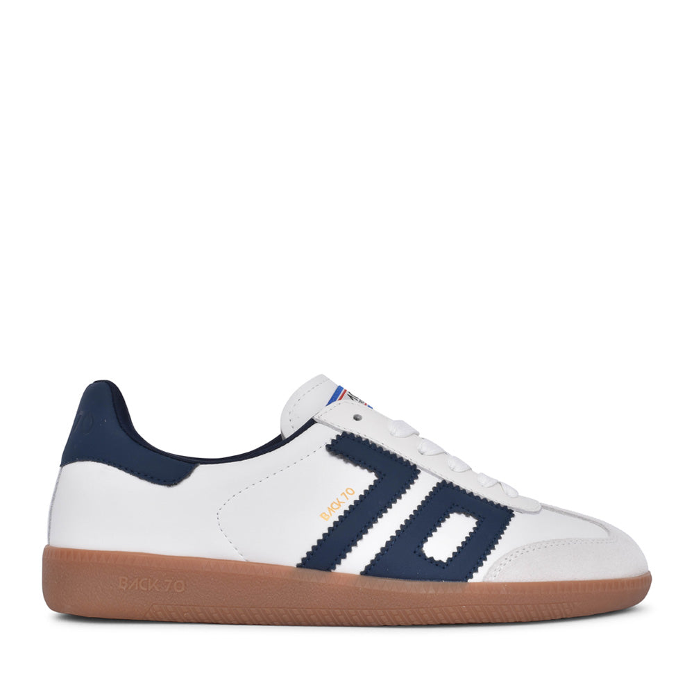 Ladies Cloud 2505-16 Laced Trainer In Navy
