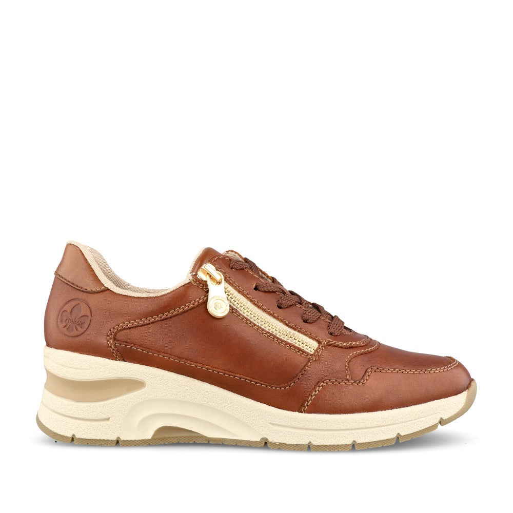 Ladies N9301 Laced Trainer In Chestnut