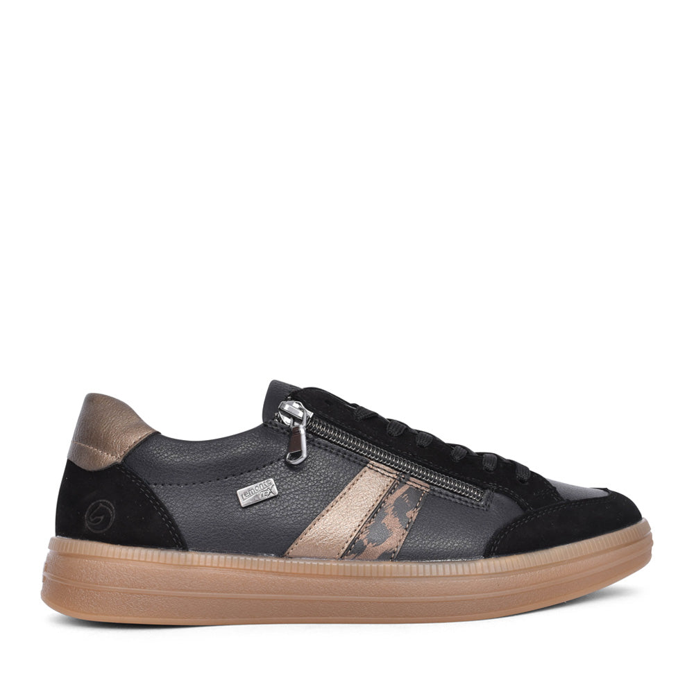 Ladies D2c04 Tex Laced Trainer In Black