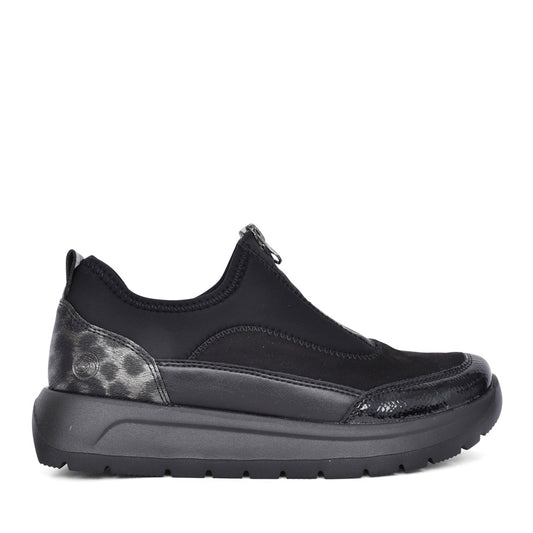 Ladies D2v01 Slip-on Shoe In Black