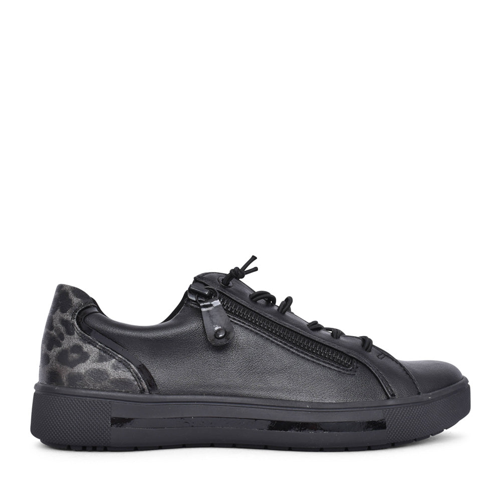 Ladies 8-23660 Laced Trainer In Black
