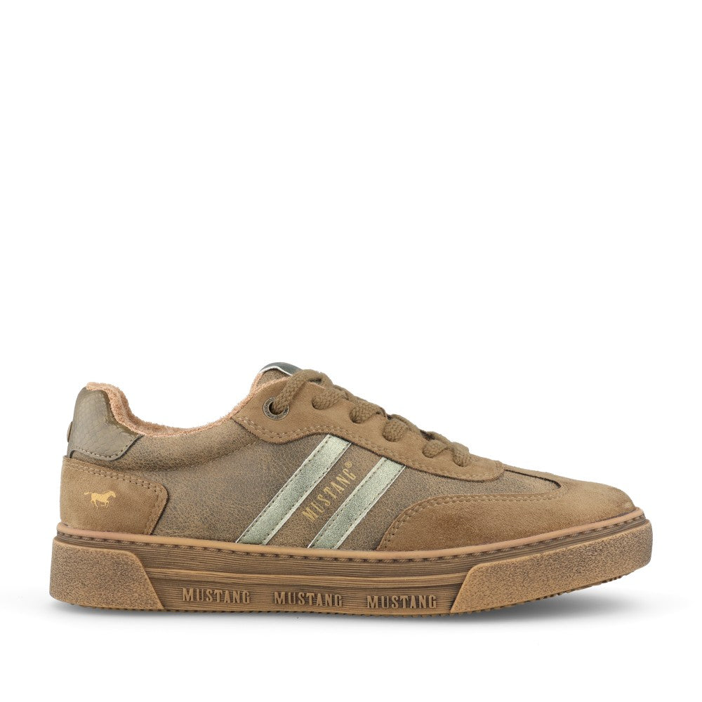 Ladies 212001 Laced Trainer In Olive