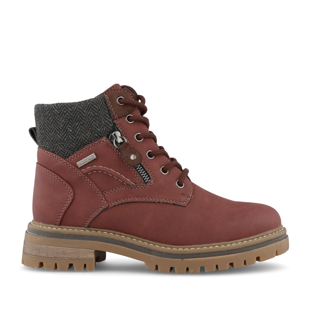 Ladies Caramel Clb212 Waterproof Laced Ankle Boot In Burgandy