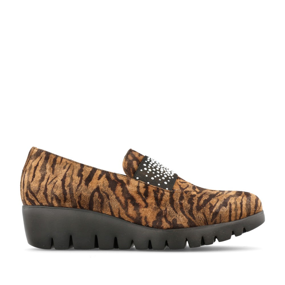 Ladies C-33158 Slip-on Shoe In Animal