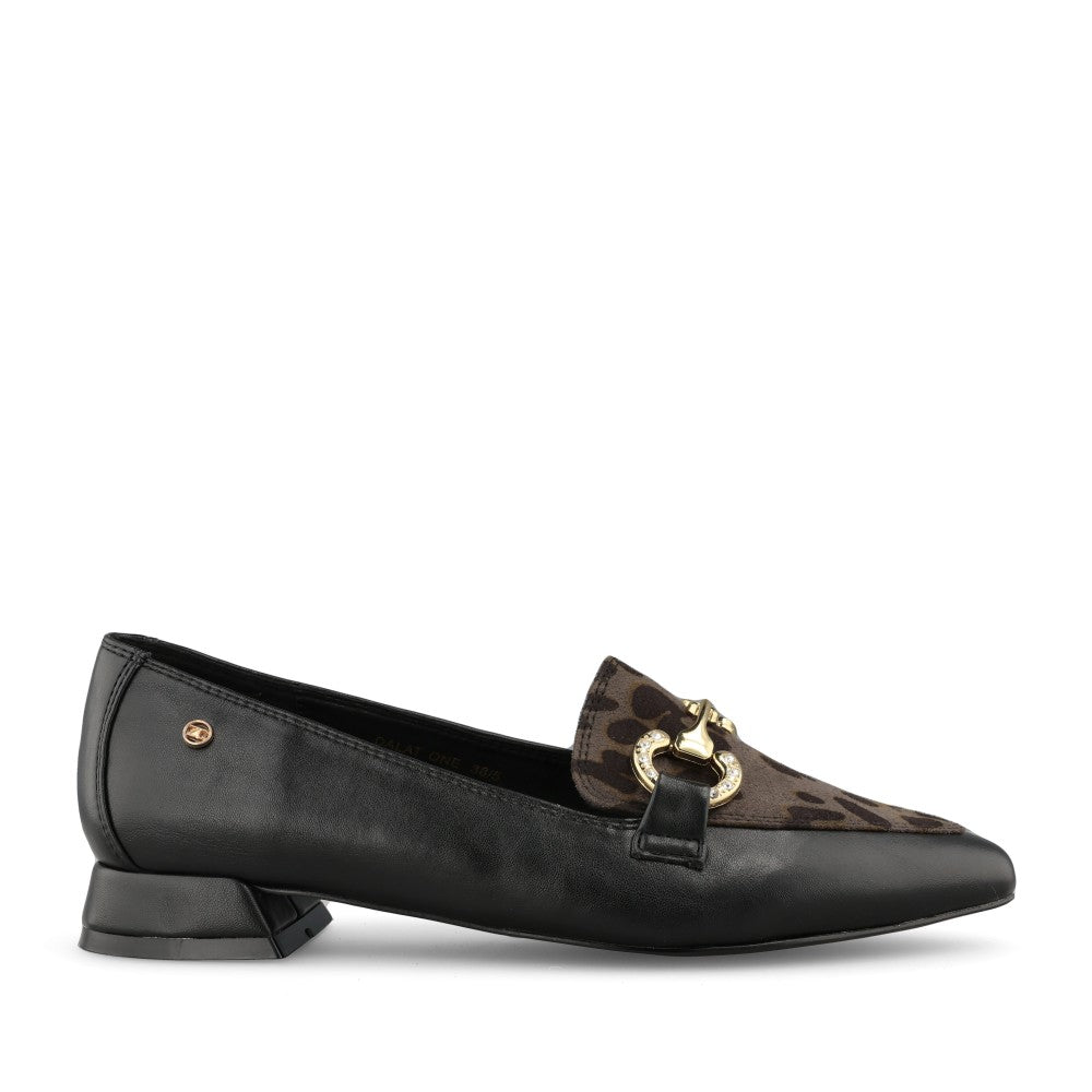 Ladies Dalat Slip-on Shoe In Black Interest