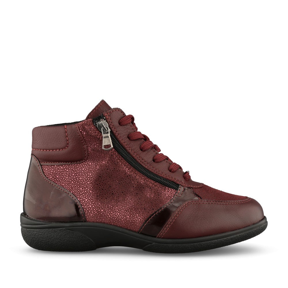 Easy B Ladies Nova 75344 2V Laced Ankle Boot In Burgandy