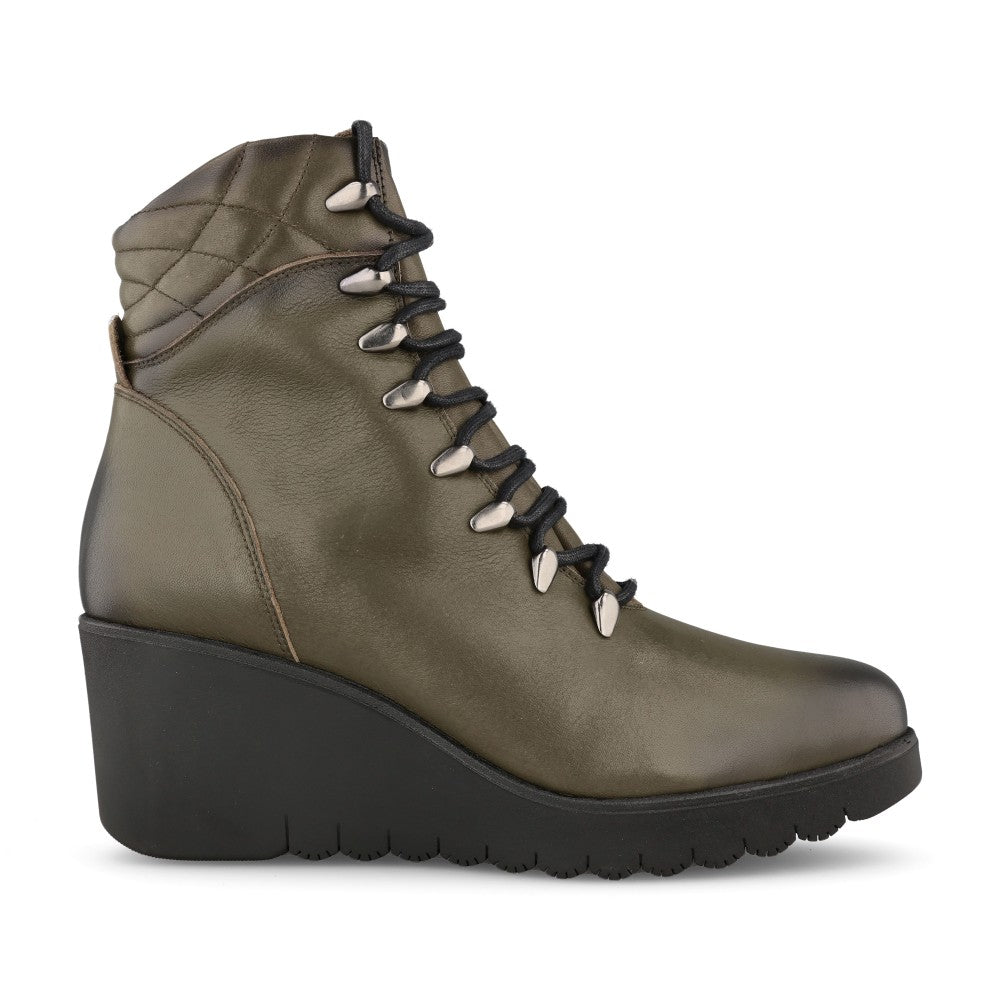 Ladies 15-1126 Wedge Ankle Boot In Khaki