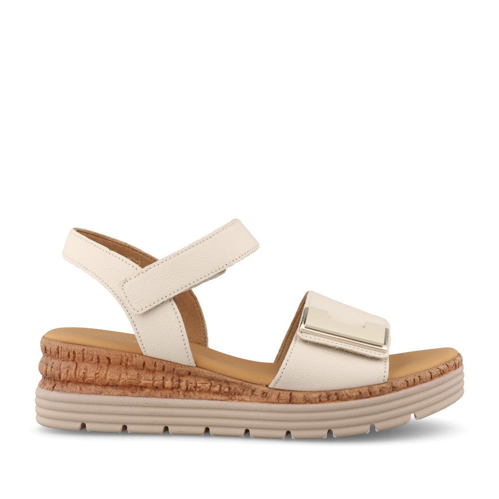 Ladies 82.700 Shout Wedge Sandal In Cream