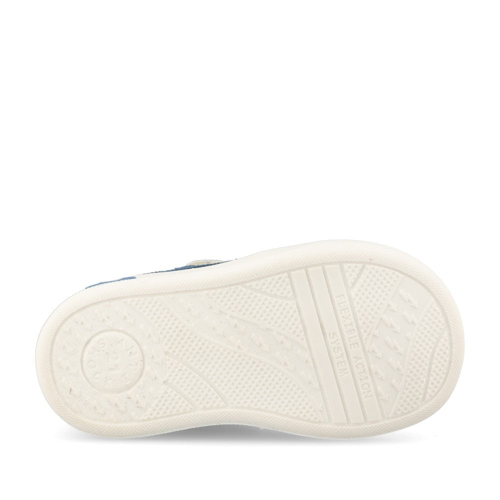Boys 14033 Velcro Shoe In White