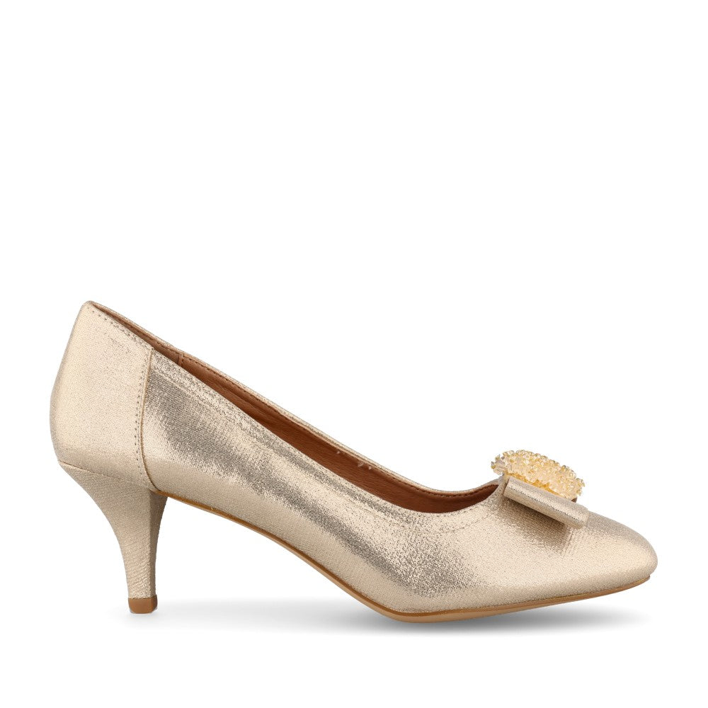 Ladies La Mesita Low Heel Court Shoe In Gold