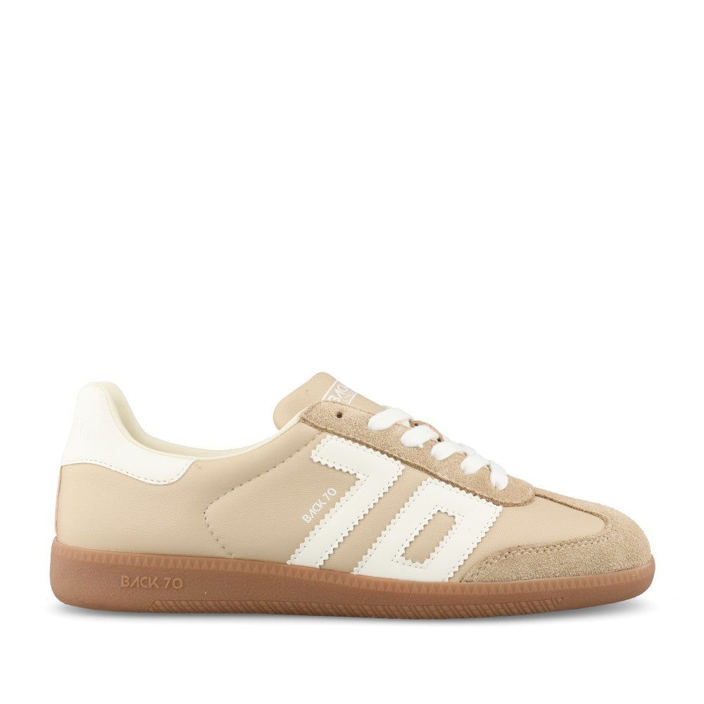 Cloud D26 01 Laced Trainer
