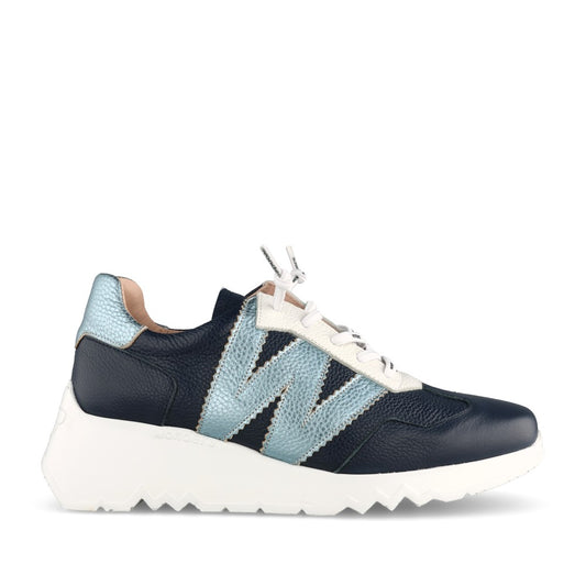 Ladies E-6770 Slip-on Trainer In Navy