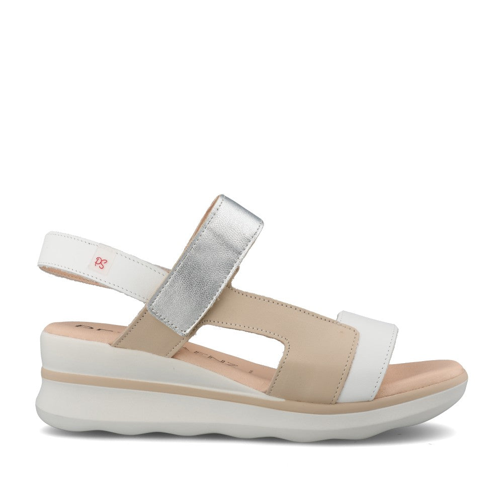 Ladies 11141 Wedge Sandal In Sand