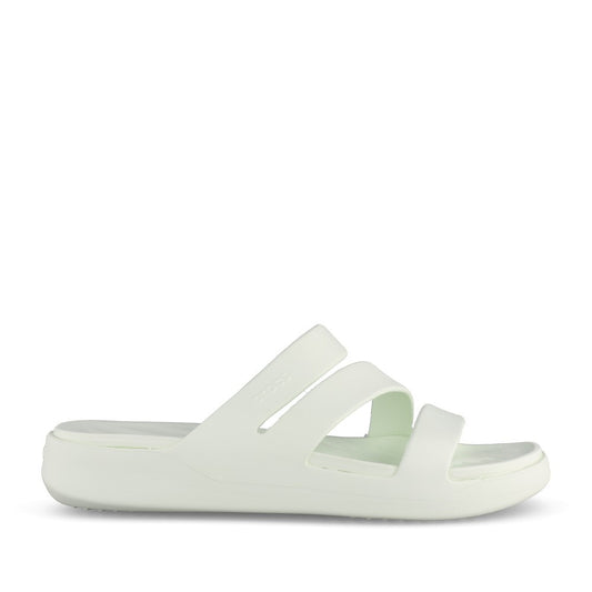 Getaway Strappy Sandal In Mint