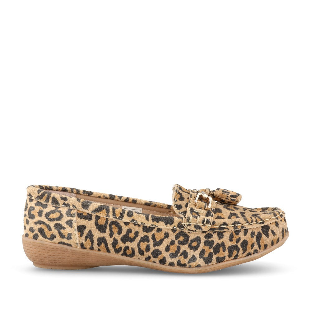 Ladies Nautical Slip-on Shoe In Leopard