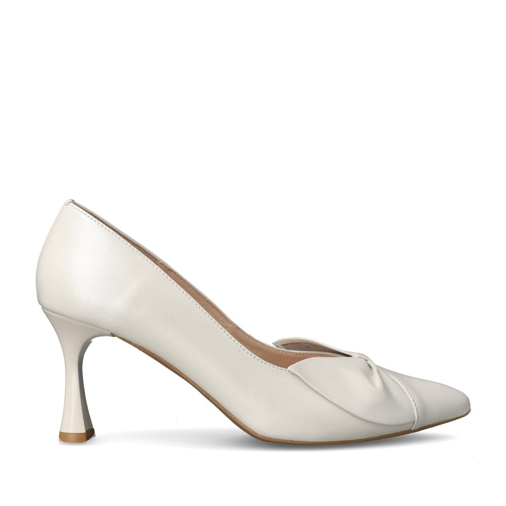 Ladies 8550 Court Shoe In Pearl