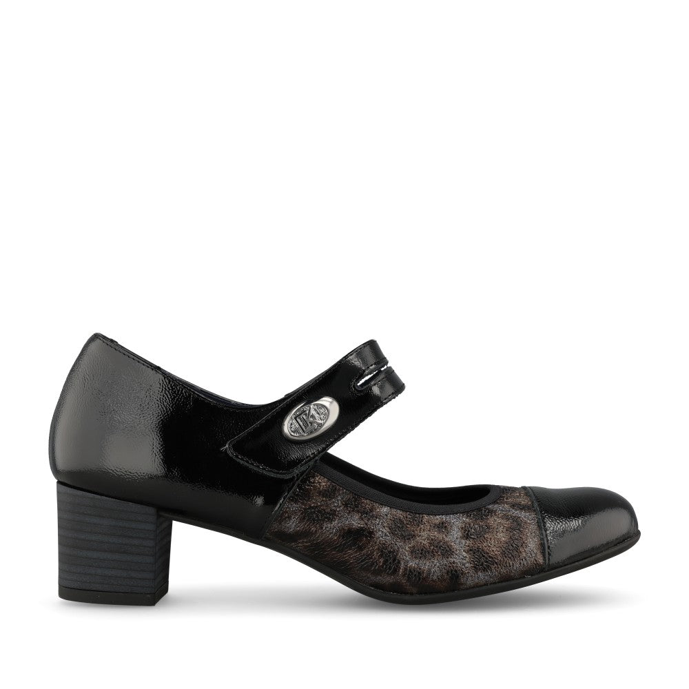 Dorking by Fluchos Ladies D8637 Mary Jane In Black