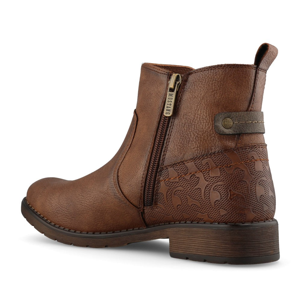Mustang Ladies 15M0052002 Ankle Boot In Cognac